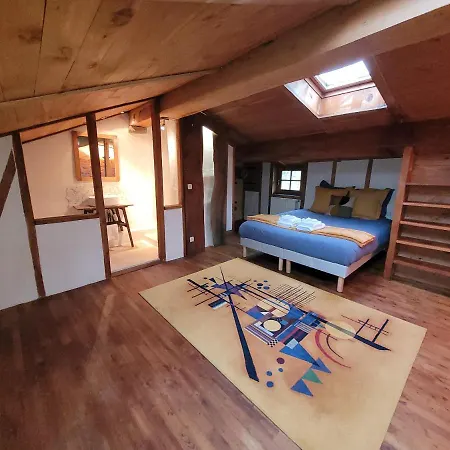 La Cressonniere Bed & Breakfast *